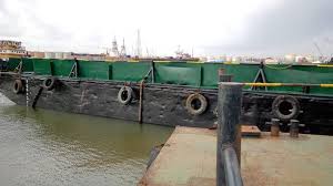 Fabrication of 1000 Ton Ramp Barge